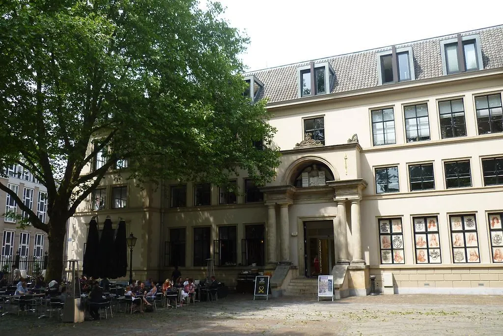 B&B Limes Oudwijk Bed & Breakfast
